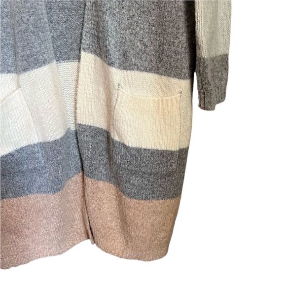 Active USA colour block cardigan. Size small - Picture 8 of 11